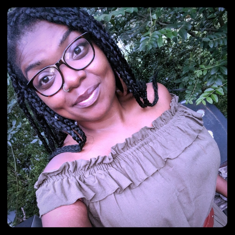 Meet your Posher, Tonya